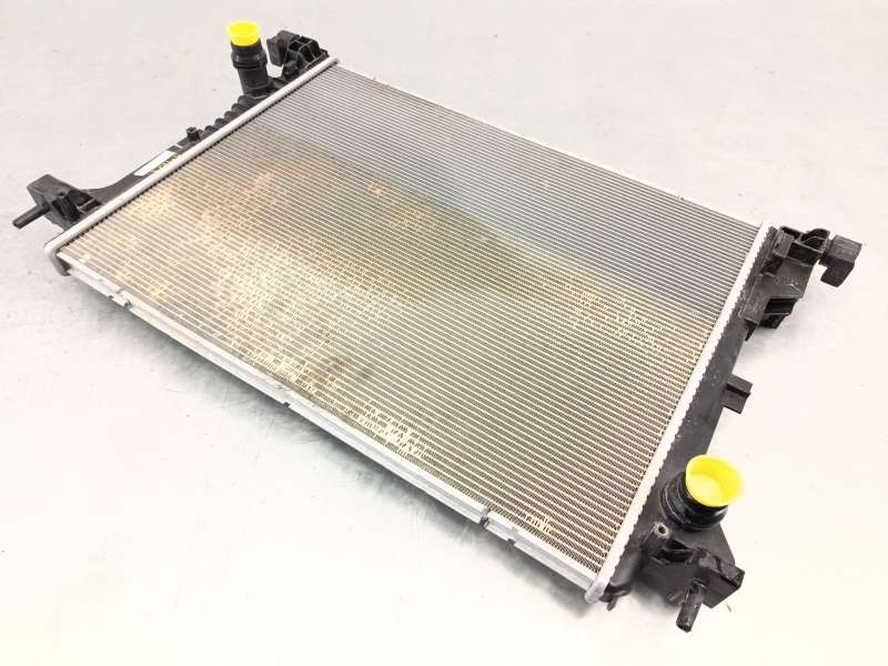 Recambio de radiador agua para alfa romeo tonale (965_) 1.5 mild hybrid referencia OEM IAM 50571571  MR4221371440 - Blanco 2