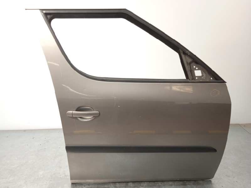 PUERTA DELANTERA DERECHA 5J7831056 