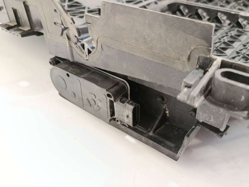 Recambio de rejilla aireadora para peugeot 308 sw allure hybrid 145 referencia OEM IAM 9855653580 - Verde 4