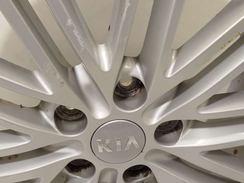 Recambio de llanta para kia carens iv 1.7 crdi referencia OEM IAM 52910A4750 - Blanco 4