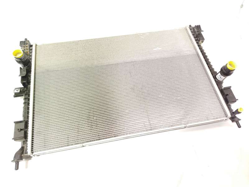 Recambio de radiador agua para peugeot 308 sw iii (fc_, fj_, fr_, f4_, fn_) puretech 130 (frhnsl, frhnst) referencia OEM IAM 983 - Negro