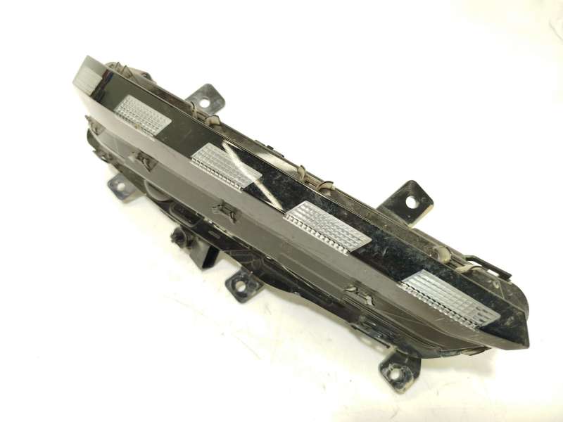 Recambio de piloto delantero derecho para peugeot 308 sw iii (fc_, fj_, fr_, f4_, fn_) puretech 130 (frhnsl, frhnst) referencia - Negro