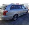 toyota avensis berlina (t25) del año 2004