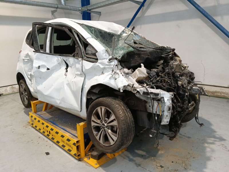 KIA VENGA (YN)