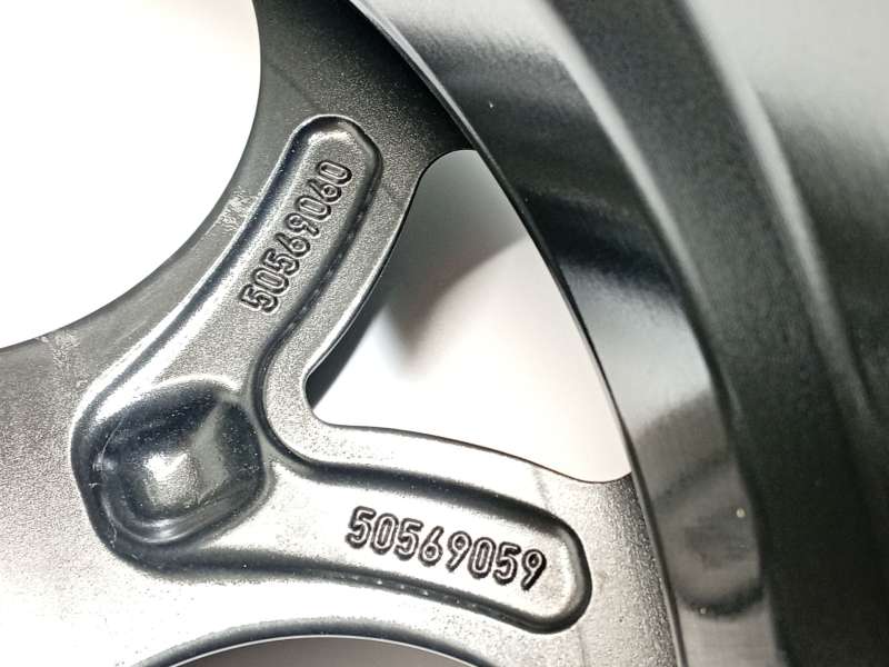Recambio de llanta para alfa romeo tonale (965_) 1.5 mild hybrid referencia OEM IAM 50569059 - Blanco 5