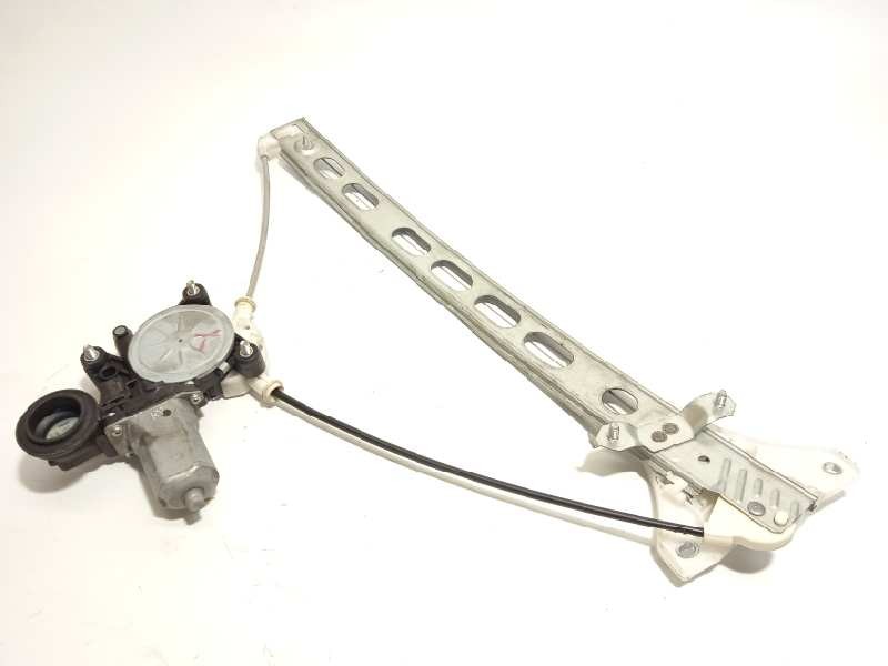 ELEVALUNAS DELANTERO IZQUIERDO 8340271L10 