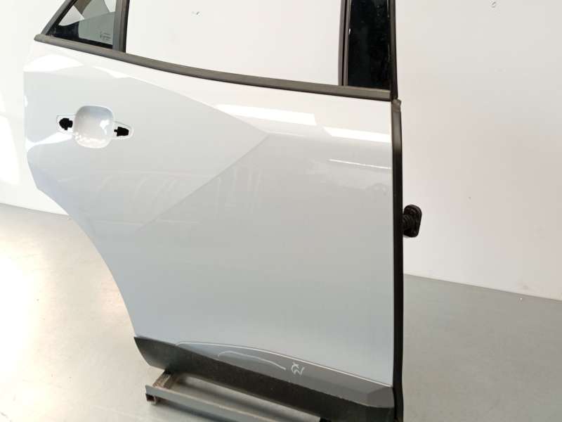 Recambio de puerta trasera derecha para peugeot 2008 ii (ud_, us_, uy_, uj_, ur_, uc_) 1.2 puretech 100 referencia OEM IAM 98310 - Blanco 2