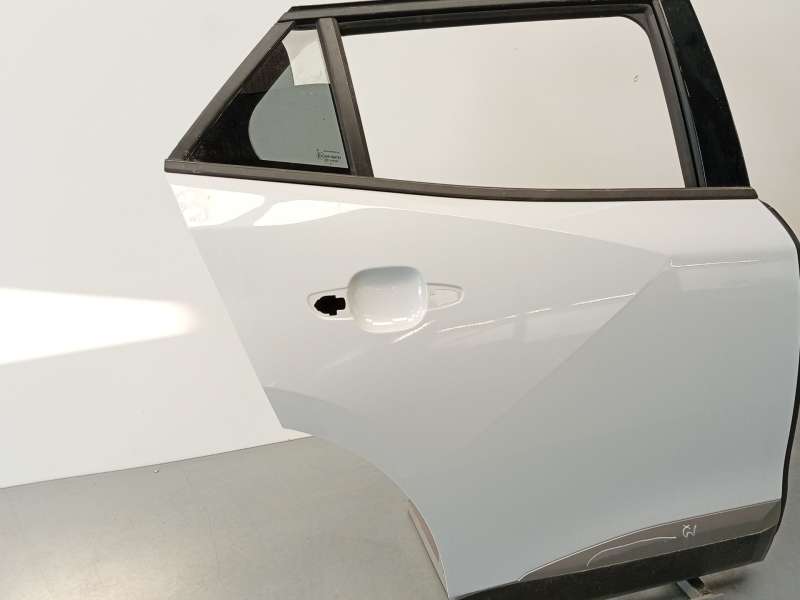 Recambio de puerta trasera derecha para peugeot 2008 ii (ud_, us_, uy_, uj_, ur_, uc_) 1.2 puretech 100 referencia OEM IAM 98310 - Blanco 3