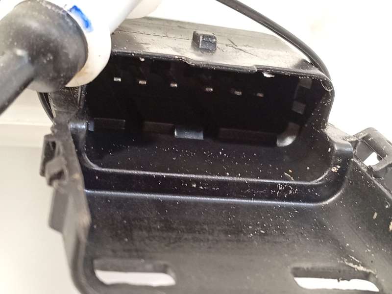 Recambio de cerradura puerta trasera izquierda para peugeot 2008 ii (ud_, us_, uy_, uj_, ur_, uc_) 1.2 puretech 100 referencia O - Blanco 3