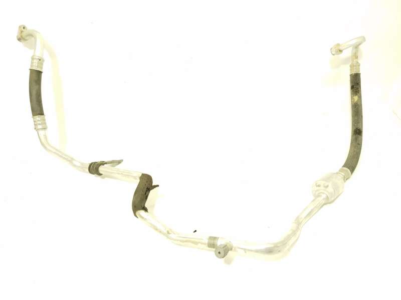 Recambio de tubos aire acondicionado para peugeot 2008 ii (ud_, us_, uy_, uj_, ur_, uc_) 1.2 puretech 100 referencia OEM IAM 983 - Blanco 2