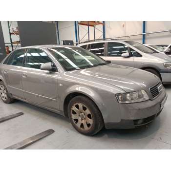 AUDI A4 B6 (8E2) de desguace