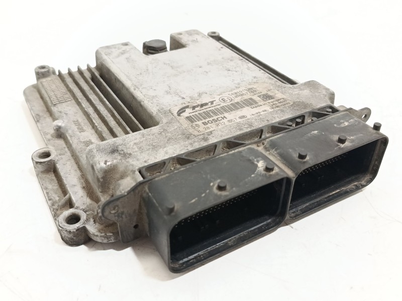 CENTRALITA MOTOR UCE 5801919281 0281032557