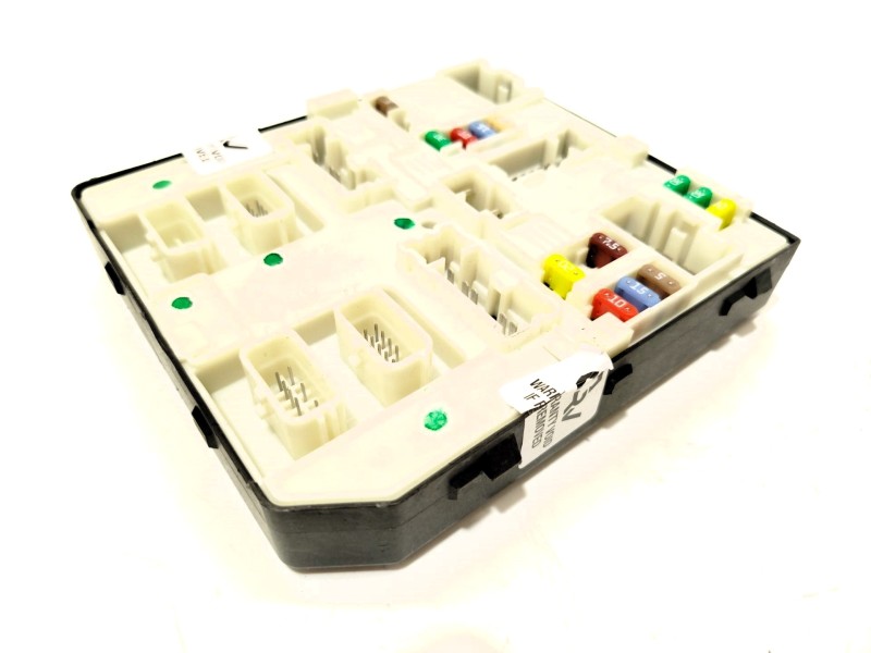 CAJA RELES / FUSIBLES 284B62069R 