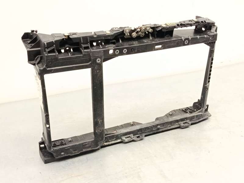 Recambio de panel frontal para peugeot 2008 ii (ud_, us_, uy_, uj_, ur_, uc_) 1.2 puretech 100 referencia OEM IAM 9823718480 - Blanco