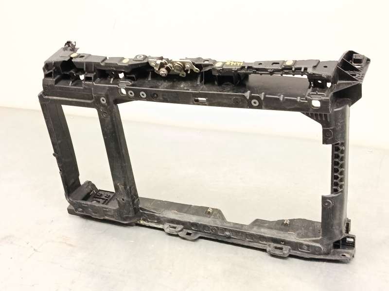 Recambio de panel frontal para peugeot 2008 ii (ud_, us_, uy_, uj_, ur_, uc_) 1.2 puretech 100 referencia OEM IAM 9823718480 - Blanco 2