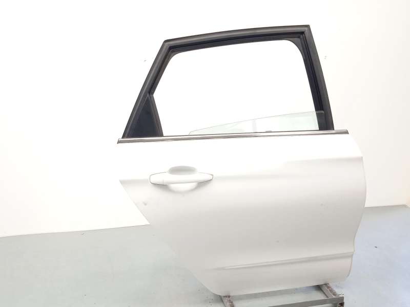 Recambio de puerta trasera derecha para citroën c4 ii (nc_) 1.6 bluehdi 120 referencia OEM IAM 9008X2 3