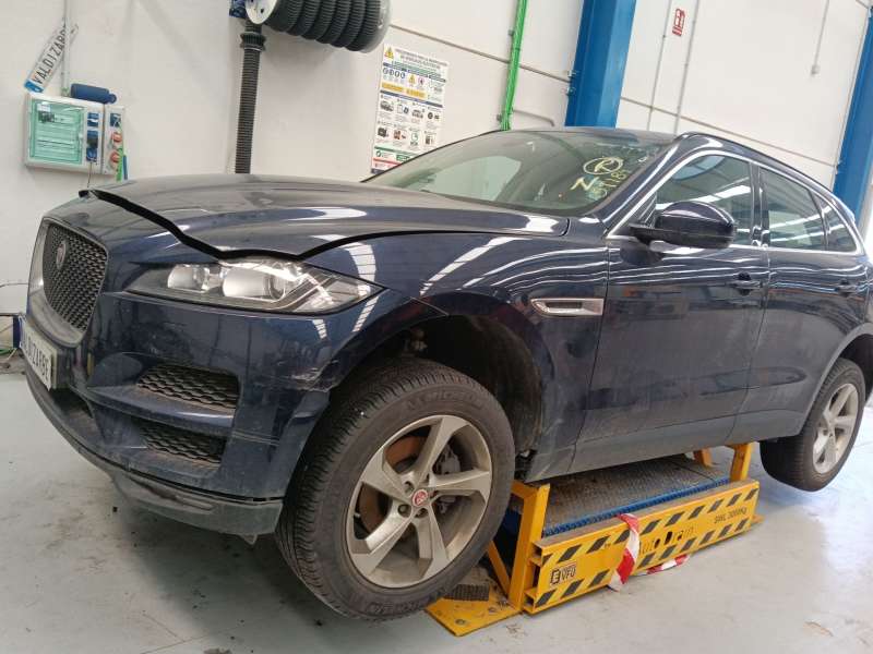 JAGUAR F-PACE (X761)