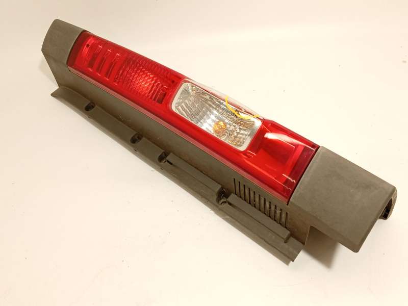 Recambio de piloto trasero derecho para nissan primastar autobús (x83) dci 120 referencia OEM IAM 93857722 265A60118R - Plata 2