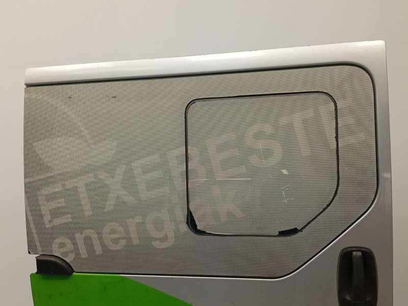 Recambio de puerta lateral corredera derecha para nissan primastar autobús (x83) dci 120 referencia OEM IAM 8210000QAG - Plata 3