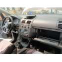VOLKSWAGEN TOURAN (1T3)