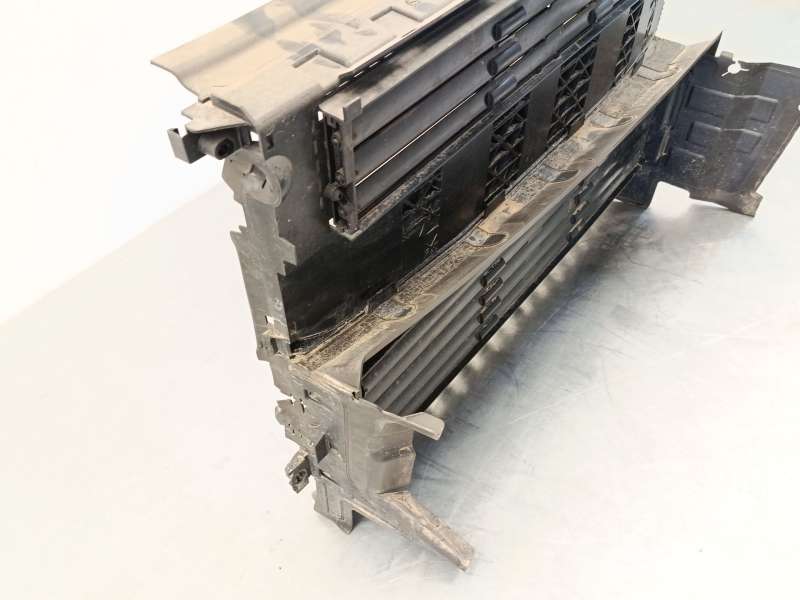 Recambio de rejilla aireadora para ds ds 7 crossback (j4_, jr_, jc_) 1.5 bluehdi 130 (jcyhzj, jcyhzr) referencia OEM IAM 9817002 - Gris 3