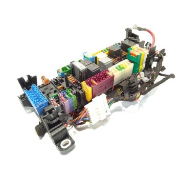 CAJA RELES / FUSIBLES A2465402714 2465402714