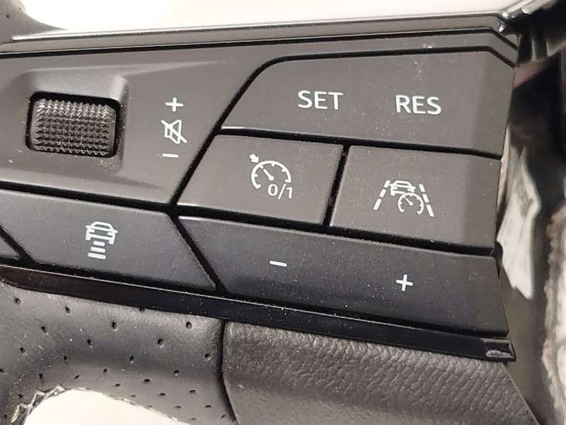 Recambio de volante para seat arona (kj7, kjp) 1.0 tsi referencia OEM IAM 6F0419091AACUD - Azul 2