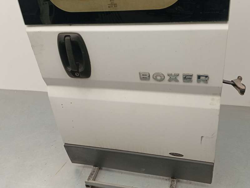 Recambio de puerta trasera derecha para peugeot boxer furgoneta 2.2 hdi 100 referencia OEM IAM 8703A6 - Blanco 2