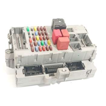 CAJA RELES / FUSIBLES 1613253180 503440280101