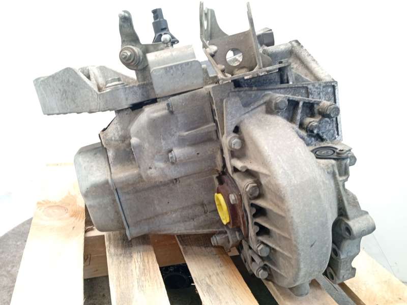 Recambio de caja cambios para peugeot boxer furgoneta 2.2 hdi 100 referencia OEM IAM 20UM23 2222ZH - Blanco 4
