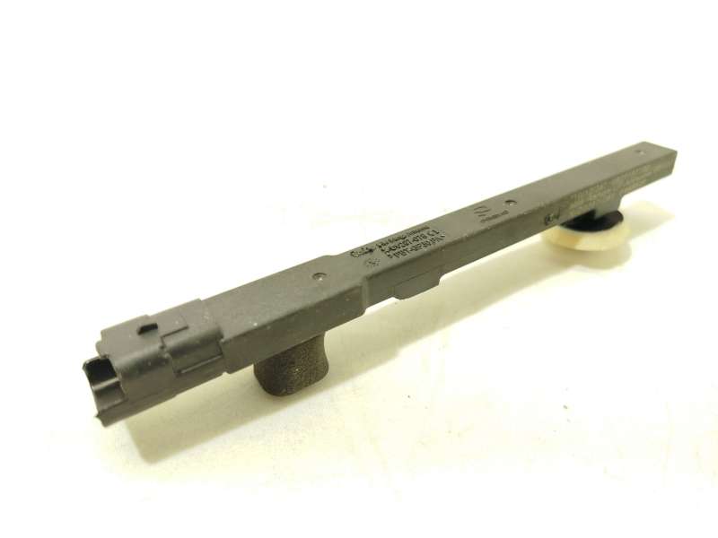 Recambio de antena para peugeot 5008 ii (mc_, mj_, mr_, m4_) 1.2 (mrhnyh, mrhnyw, mrhnsj, mrhnsu, mrhnsm) referencia OEM IAM 982 - Azul