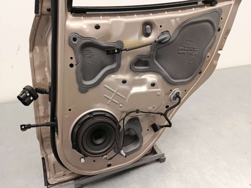 Recambio de puerta trasera derecha para ford ecosport 1.0 ecoboost referencia OEM IAM 2405090 - Crema 7