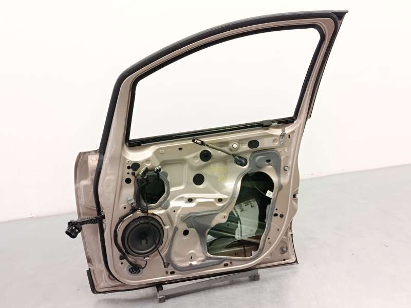 Recambio de puerta delantera derecha para ford ecosport 1.0 ecoboost referencia OEM IAM 2723255 - Crema 5