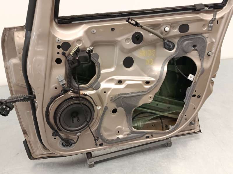 Recambio de puerta delantera derecha para ford ecosport 1.0 ecoboost referencia OEM IAM 2723255 - Crema 6