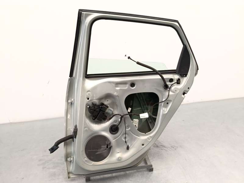 Recambio de puerta trasera derecha para audi a1 sportback (gba) 30 tfsi referencia OEM IAM 82G833052 4