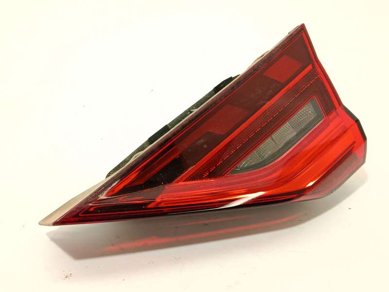 Recambio de piloto trasero derecho interior para audi a1 sportback (gba) 30 tfsi referencia OEM IAM 82A945094B  RE28990001