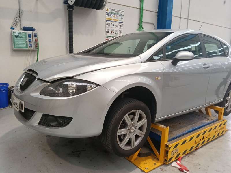 SEAT LEON (1P1)