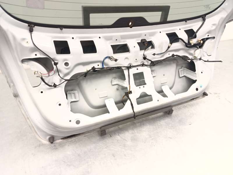 Recambio de porton trasero para kia venga (yn) 1.6 crdi 128 referencia OEM IAM 737001P000 - Blanco 5
