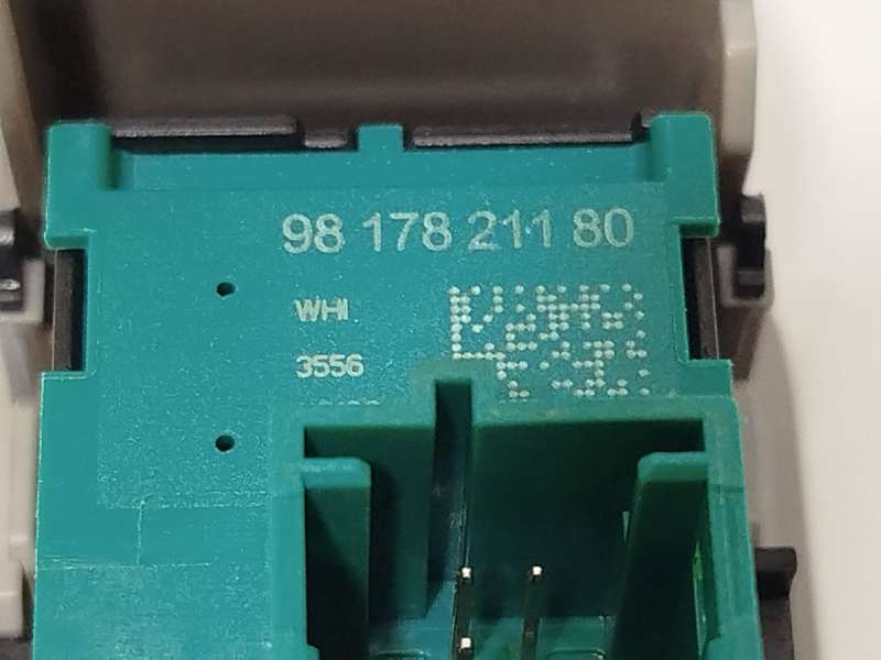 Recambio de mando multifuncion para ds ds 7 crossback (j4_, jr_, jc_) 1.5 bluehdi 130 (jcyhzj, jcyhzr) referencia OEM IAM 981782 - Gris 7