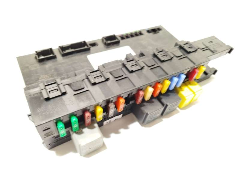 Recambio de caja reles / fusibles para mercedes-benz clase e (w211) e 320 4-matic (211.082) referencia OEM IAM A2115459301  5DK0 2