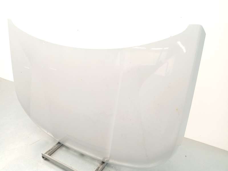 Recambio de capot para peugeot 2008 ii (ud_, us_, uy_, uj_, ur_, uc_) 1.2 puretech 100 referencia OEM IAM 9831044380 - Blanco 2