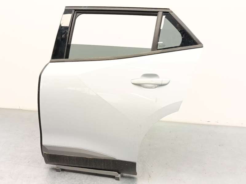 Recambio de puerta trasera izquierda para peugeot 2008 ii (ud_, us_, uy_, uj_, ur_, uc_) 1.2 puretech 100 referencia OEM IAM 983 - Blanco 2