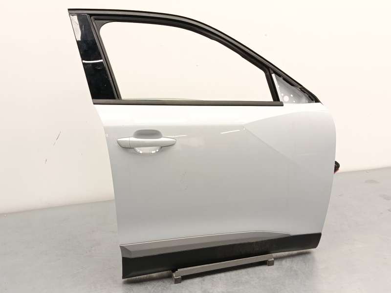 Recambio de puerta delantera derecha para peugeot 2008 ii (ud_, us_, uy_, uj_, ur_, uc_) 1.2 puretech 100 referencia OEM IAM 983 - Blanco 2