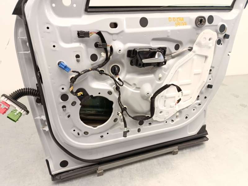 Recambio de puerta delantera derecha para peugeot 2008 ii (ud_, us_, uy_, uj_, ur_, uc_) 1.2 puretech 100 referencia OEM IAM 983 - Blanco 5