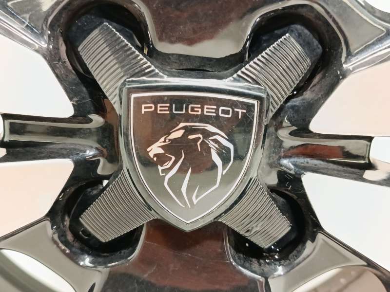 Recambio de llanta para peugeot 2008 ii (ud_, us_, uy_, uj_, ur_, uc_) 1.2 puretech 100 referencia OEM IAM 9849269080 98492690XK - Blanco 4