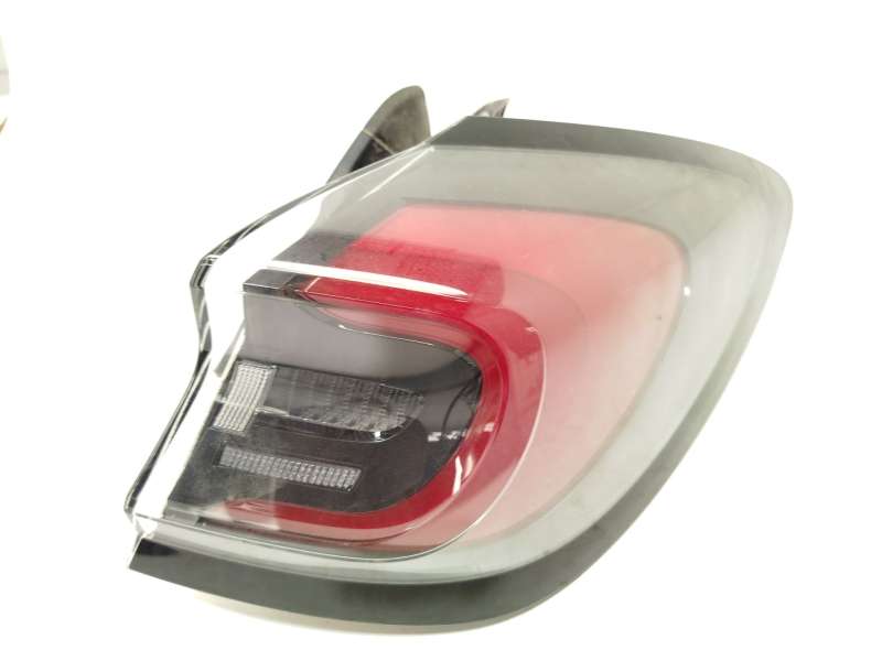 Recambio de piloto trasero derecho para ford puma (j2k, cf7) 1.0 ecoboost mhev referencia OEM IAM P1TB13404AB 2761489 - Blanco 2