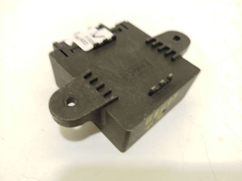 Recambio de modulo confort para ford puma (j2k, cf7) 1.0 ecoboost mhev referencia OEM IAM LU5T14B534AE 2499156 - Blanco 2