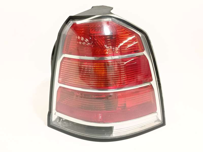 Recambio de piloto trasero derecho para opel zafira / zafira family b (a05) 1.9 cdti (m75) referencia OEM IAM 93190793  34140810 - Gris