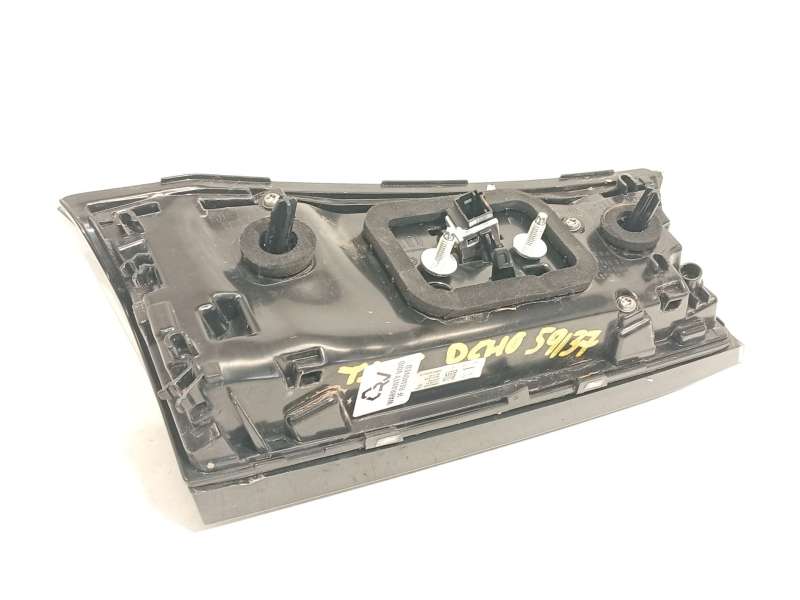 Recambio de piloto trasero derecho interior para peugeot 2008 ii (ud_, us_, uy_, uj_, ur_, uc_) 1.2 puretech 100 referencia OEM - Blanco 4