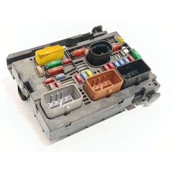 CAJA RELES / FUSIBLES 9807028580 